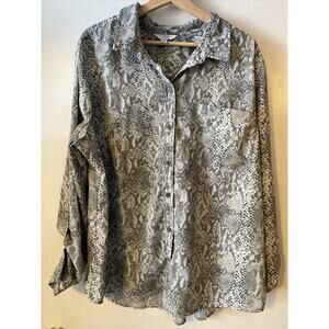 Time & Tru Gray Animal Print (Snake) Buttom Up Blouse Plus Size XXXL (22)